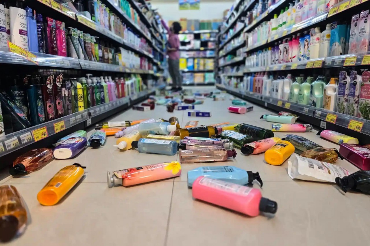 Cận cảnh hiện trường vụ động đất ở Đài Loan (Trung Quốc)