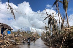 Điểm tin thế giới sáng 4/4: Hơn 100.000 công dân Nga nhập ngũ, Bồ Đào Nha có Thủ tướng mới, khủng bố tại Nam Phi