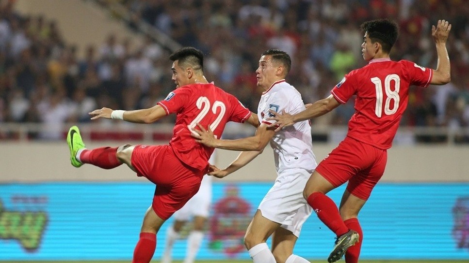 bang xep hang fifa thang 4 doi tuyen viet nam xep thu 115 doi indonesia tang hang nhieu nhat the gioi