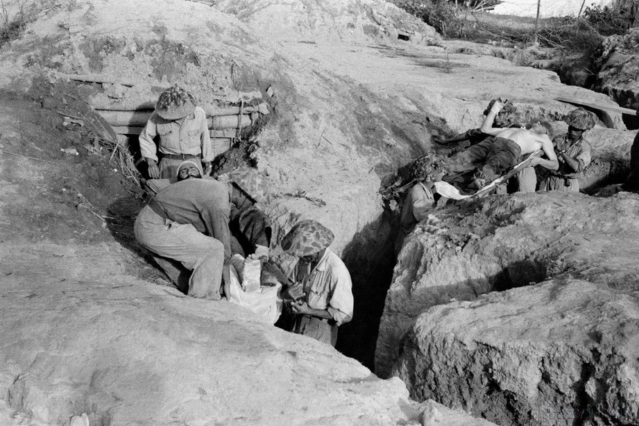 Hơn 60 năm trước, dưới sự lãnh đạo của Đảng, quân và dân ta thực hiện Chiến dịch quyết chiến chiến lược lịch sử Điện Biên Phủ, kết thúc thắng lợi cuộc kháng chiến chống thực dân Pháp (7-5-1954). Thắng lợi của Chiến dịch Điện Biên Phủ đã đánh dấu sự phát triển cao của nghệ thuật quân sự trong cuộc kháng chiến chống thực dân Pháp, đóng góp vào kho tàng nghệ thuật quân sự Việt Nam./.