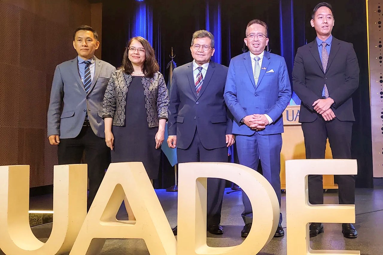 Đại diện các nước ASEAN tại Argentina trao đổi và giao lưu với sinh viên Đại học Doanh nghiệp UADE