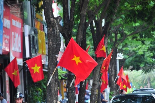 Doanh nghiệp đồng loạt đổi ngày làm việc để dịp lễ 30/4 nghỉ kéo dài