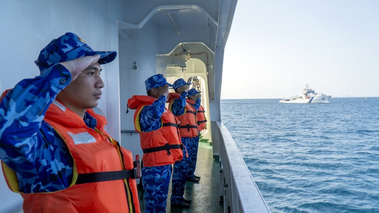 Luyện tập ứng phó sự cố môi trường trên biển Luyện tập ứng phó sự cố môi trường trên biển