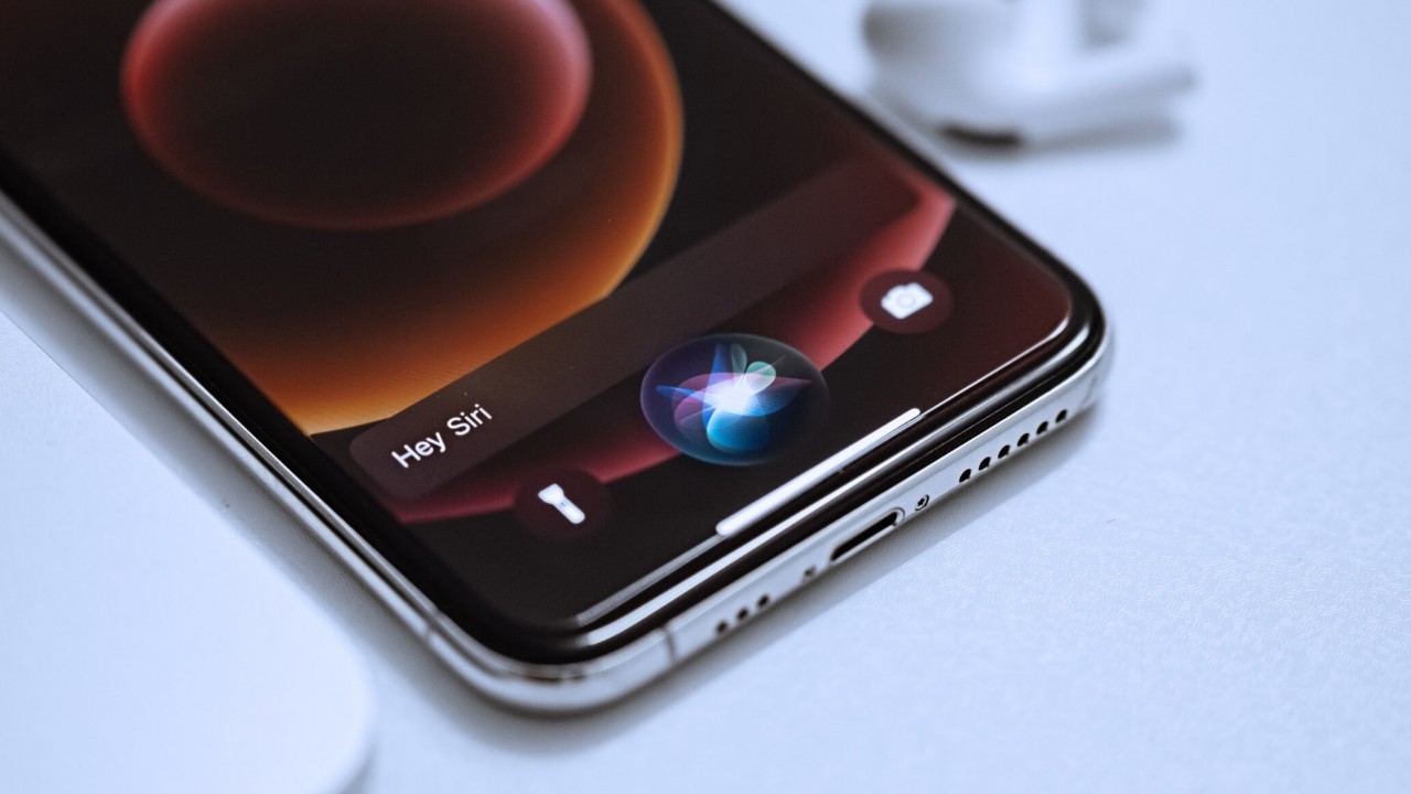 Tăng sức mạnh cho trợ lý Siri, Apple liệu có đánh bại ChatGPT?