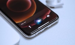 Tăng sức mạnh cho trợ lý Siri, Apple liệu có đánh bại ChatGPT?