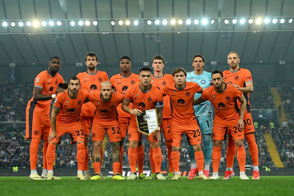 Đội hình xuất phát của Inter Milan. Đội hình xuất phát của Inter Milan.