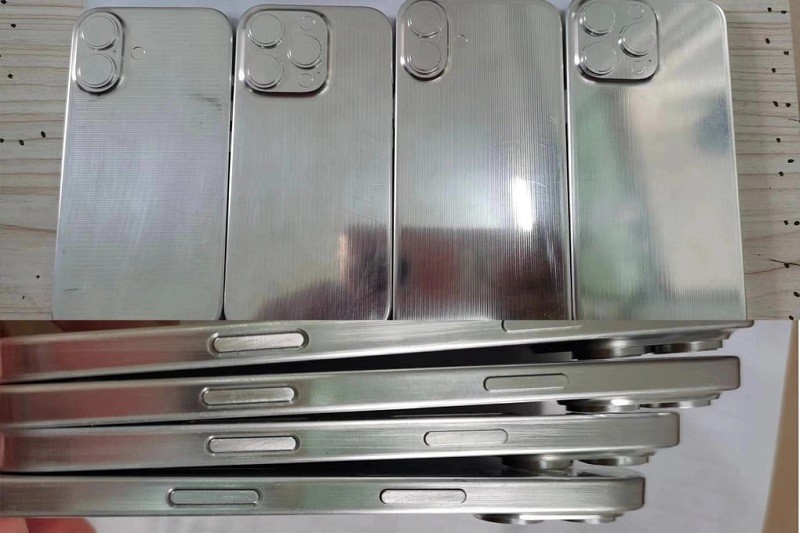 Mô hình 4 phiên bản iPhone 16