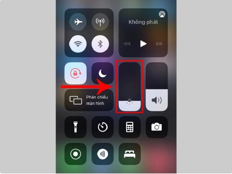 Hướng dẫn cách bật chế độ tối iPhone nhanh chóng, đơn giản