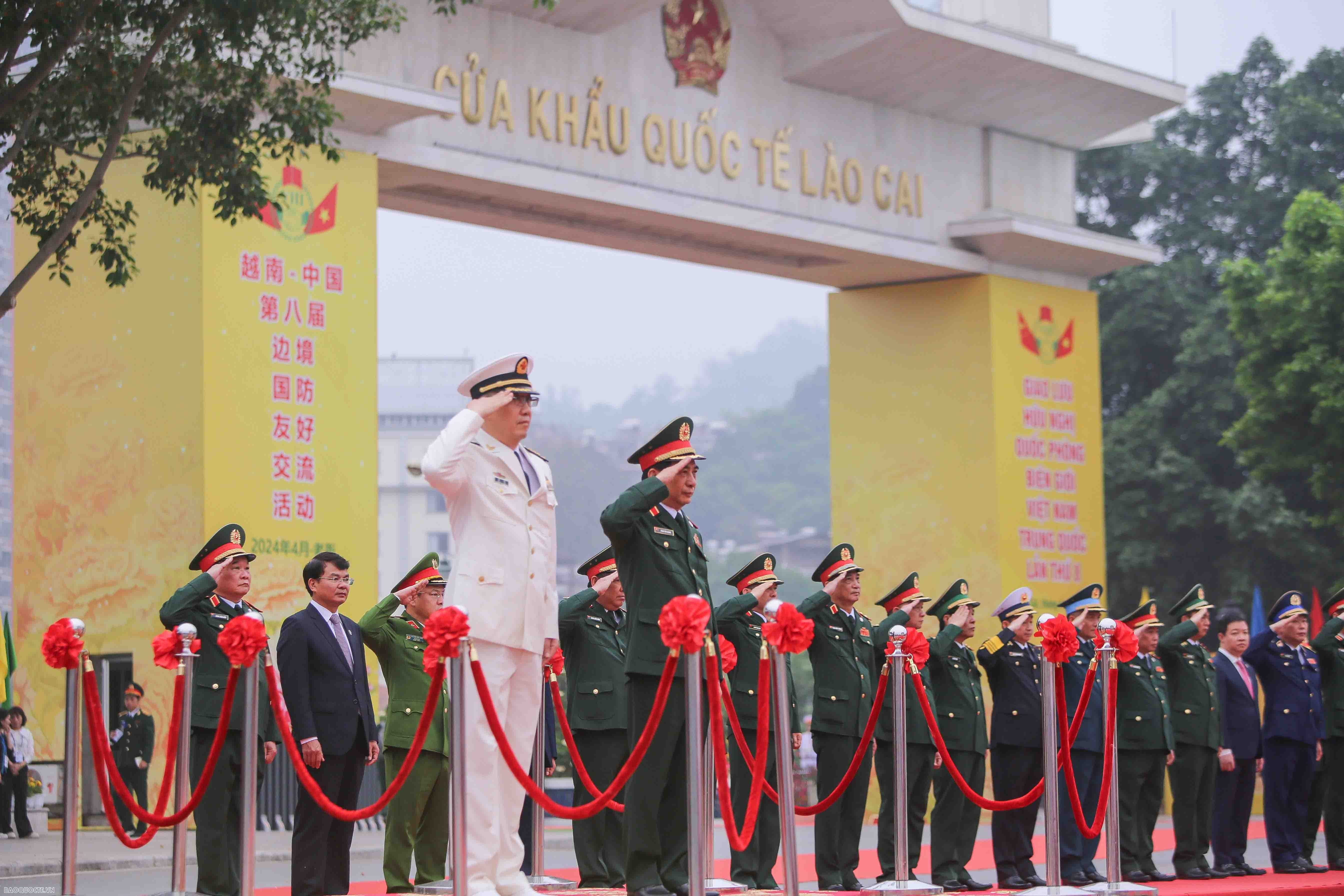 Giao lưu hữu nghị quốc phòng biên giới Việt Nam   Trung Quốc lần thứ 8 chính thức bắt đầu