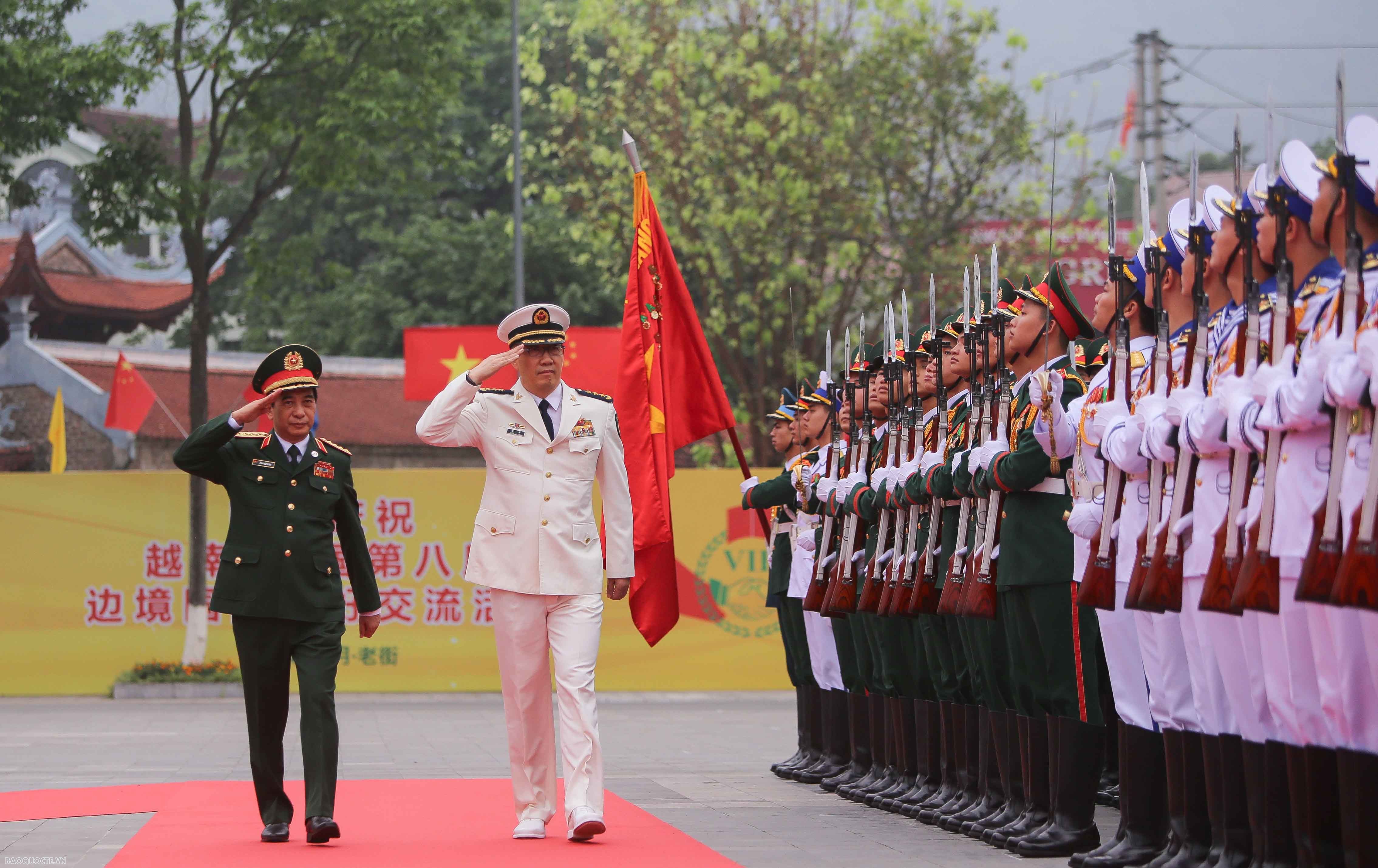 Giao lưu hữu nghị quốc phòng biên giới Việt Nam   Trung Quốc lần thứ 8 chính thức bắt đầu