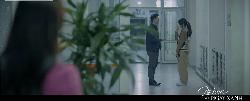 Lỡ hẹn với ngày xanh tập 19: Giang chứng kiến người trong mộng thân thiết với cô gái khác