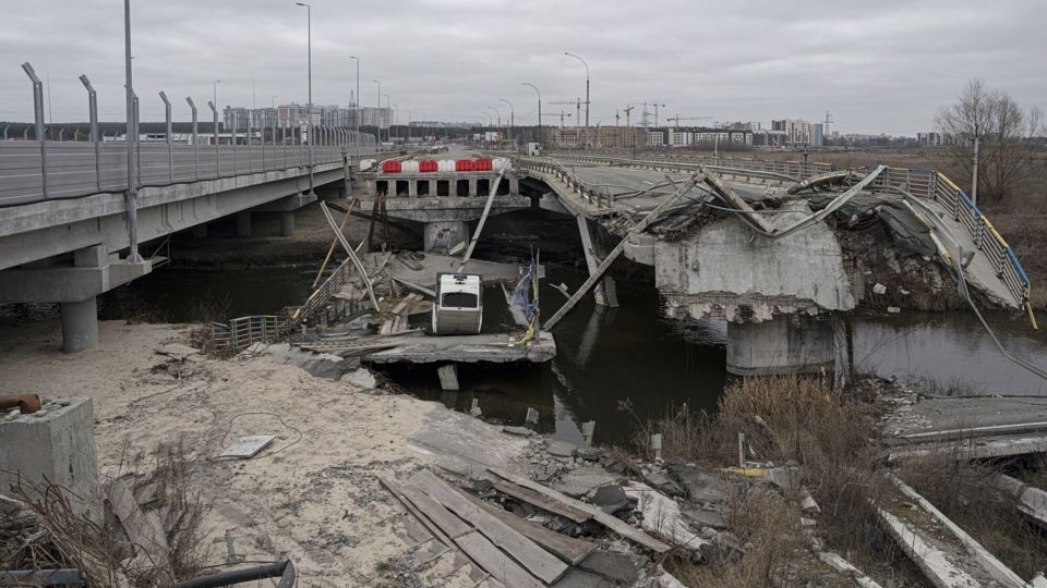 Hội nghị quốc tế về tái thiết Ukraine: Hy vọng mong manh