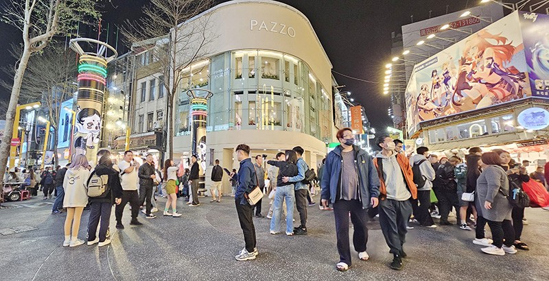 Bên cạnh các điểm đến trong nước, Đài Loan (Trung Quốc) được nhiều du khách ưa thích khi du lịch nước ngoài (ảnh: Đ.M) Bên cạnh các điểm đến trong nước, Đài Loan (Trung Quốc) được nhiều du khách ưa thích khi du lịch nước ngoài (ảnh: Đ.M)