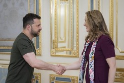 Dự báo tình trạng bi đát của người dân Ukraine, một tổ chức quốc tế lên tiếng, Kiev sắp được EU 'bơm' tiền