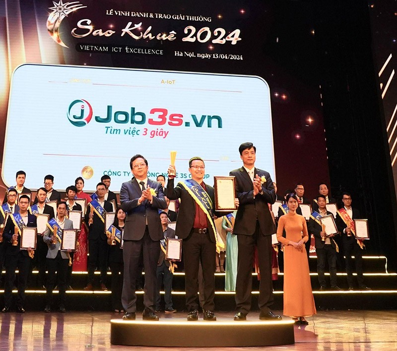 Job3s.vn vinh dự nhận Giải thưởng Sao Khuê 2024 danh giá. Job3s.vn vinh dự nhận Giải thưởng Sao Khuê 2024 danh giá.