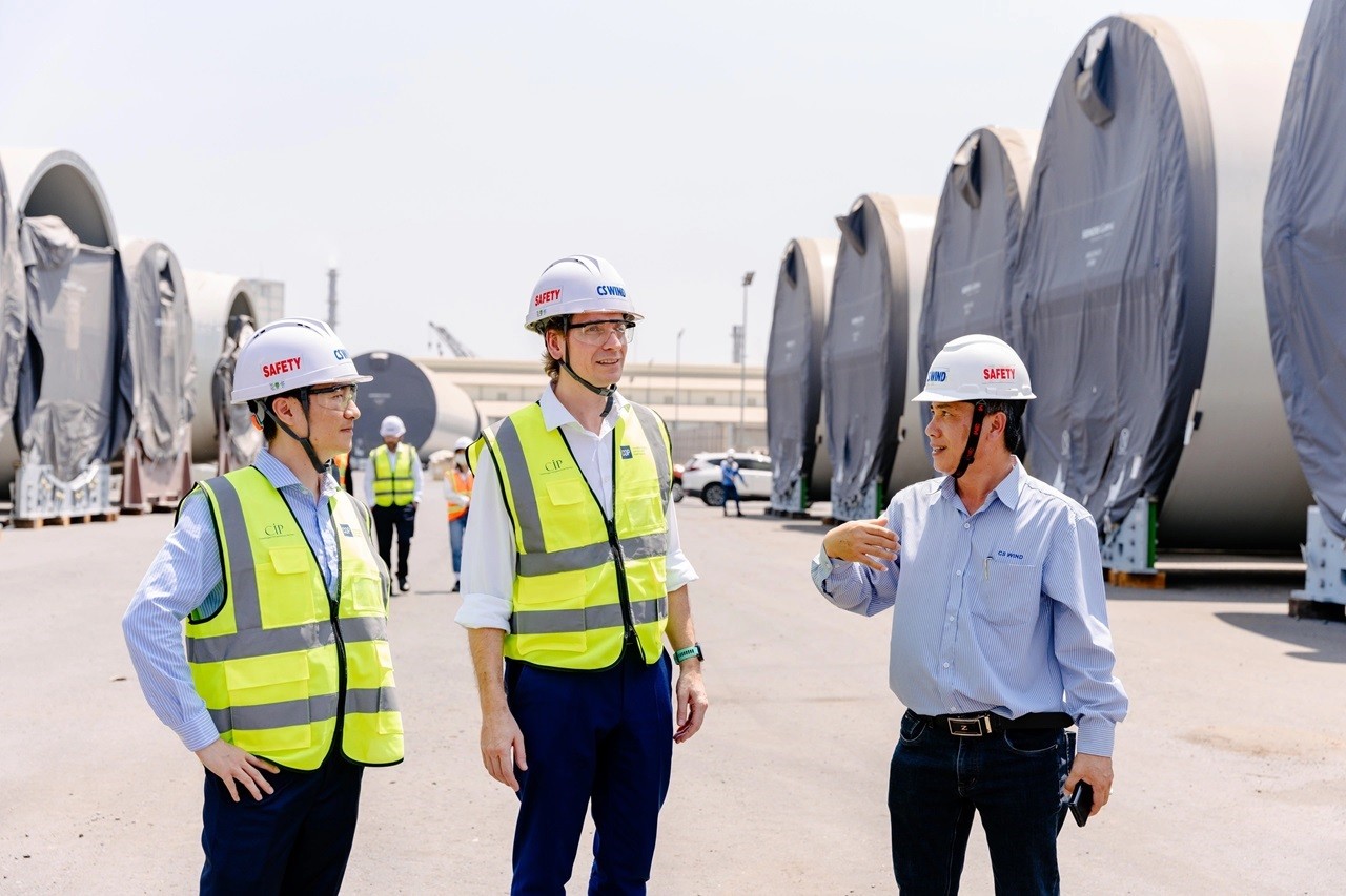 Xuất khẩu ngày 8-14/4: Xuất nhập khẩu đạt gần 145 tỷ USD; Tourbin điện gió Made in Vietnam sẽ sớm có mặt tại Hàn Quốc