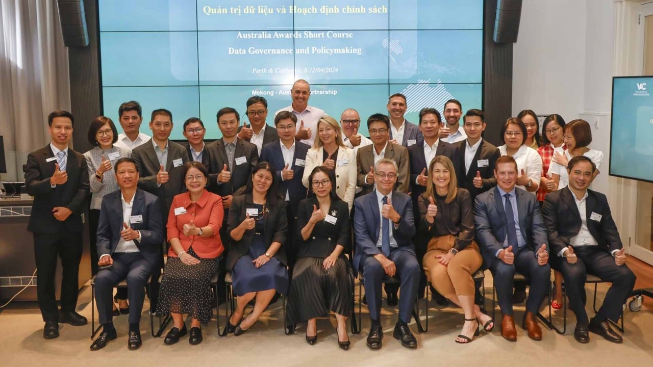 australia ho tro viet nam to chuc khoa hoc ve quan tri du lieu va hoach dinh chinh sach