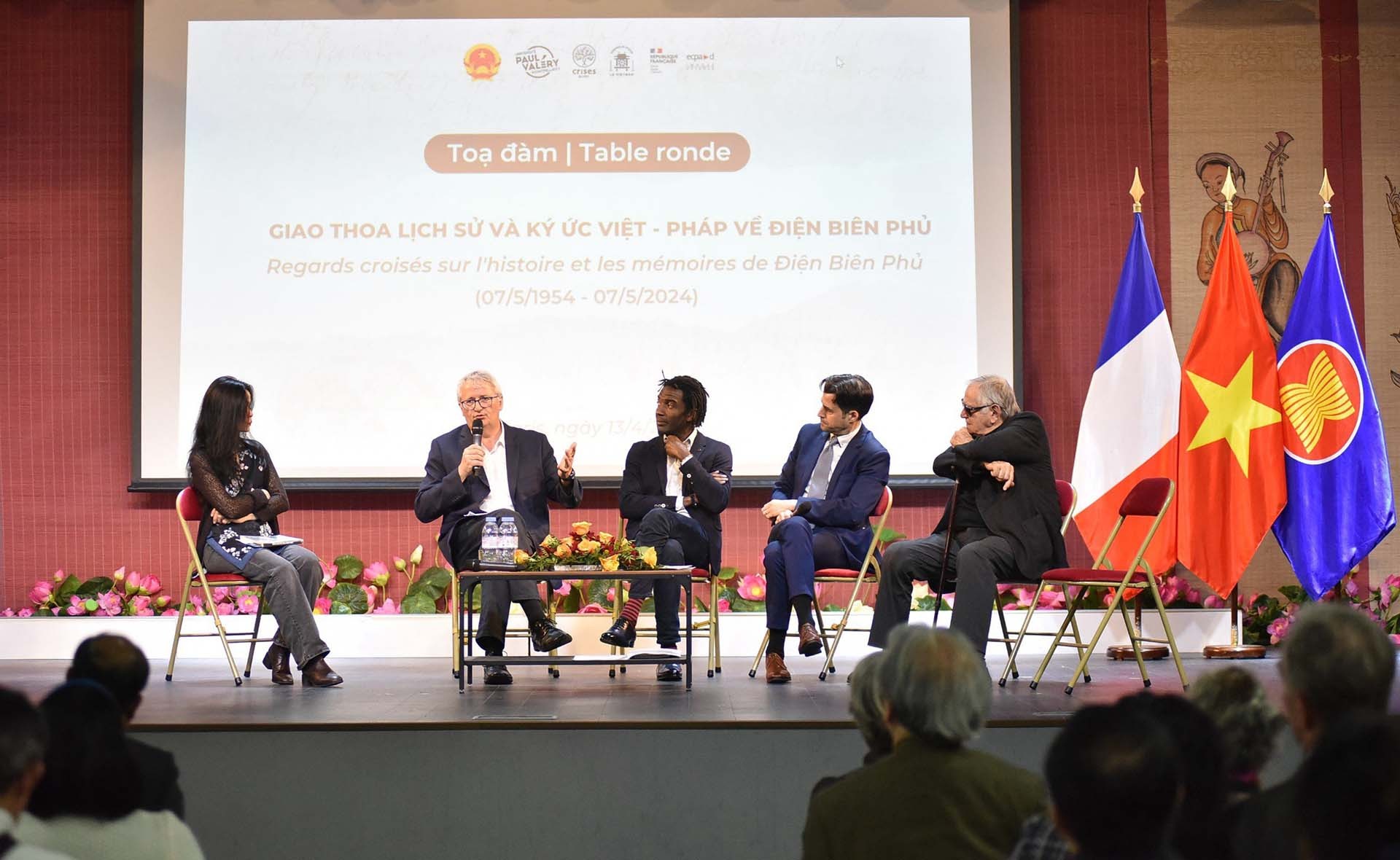 70 năm Chiến thắng Điện Biên Phủ: Giao lưu lịch sử và ký ức tại Pháp