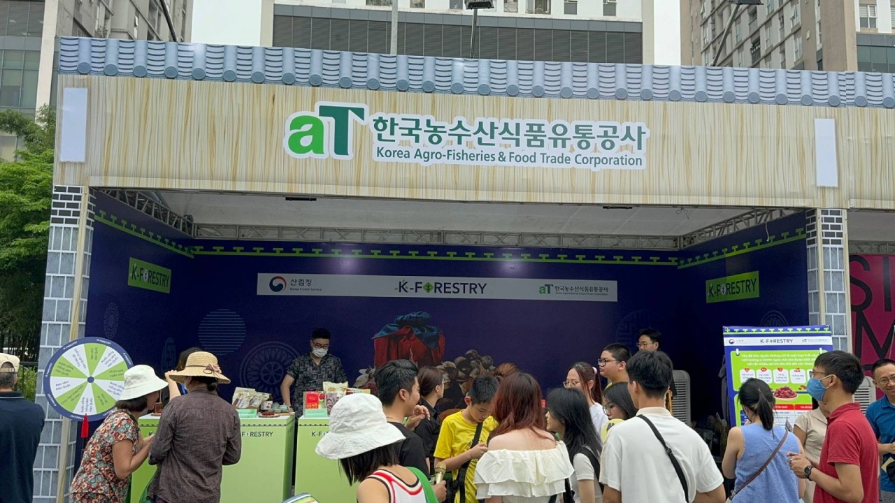 Lễ hội con đường văn hoá Hàn Quốc 2024: Dạo quanh xứ Hàn ngay giữa lòng Hà Nội Lễ hội con đường văn hoá Hàn Quốc 2024: Dạo quanh xứ Hàn ngay giữa lòng Hà Nội