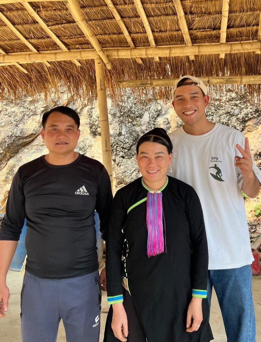 Cầu treo vắt ngang sông thơ mộng và hùng vỹ, cảnh đẹp như tranh ở Điện Biên