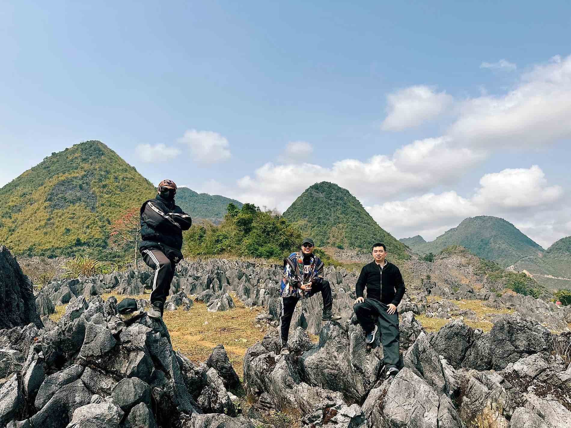 Cầu treo vắt ngang sông thơ mộng và hùng vỹ, cảnh đẹp như tranh ở Điện Biên