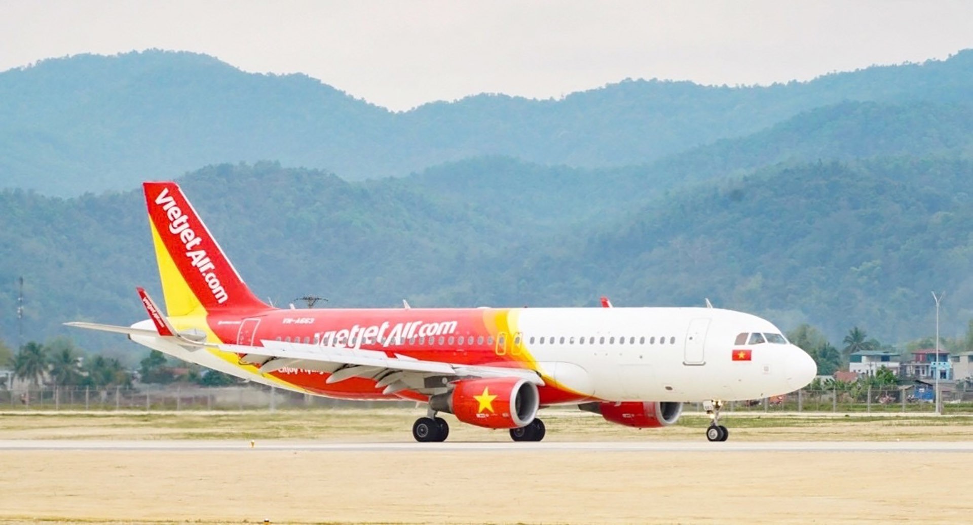 Vietjet tăng chuyến bay đến Điện Biên dịp kỷ niệm 70 năm chiến thắng Điện Biên Phủ