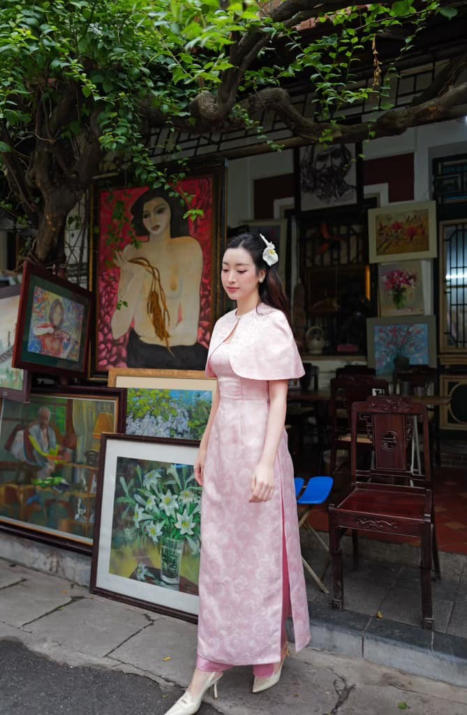 Hoa hậu Đỗ Mỹ Linh