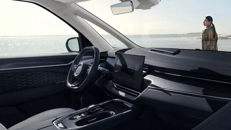 Cận cảnh xe điện Zeekr 009 Grand - 'Minivan Rolls-Royce' của Trung Quốc vừa ra mắt