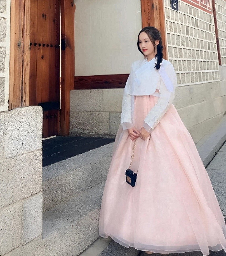 bạn gái thủ môn Quan Văn Chuẩn