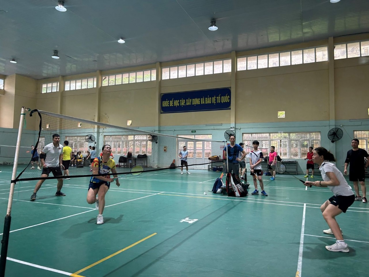 Giao lưu thể thao kỷ niệm 60 năm thành lập Cục Phục vụ ngoại giao đoàn