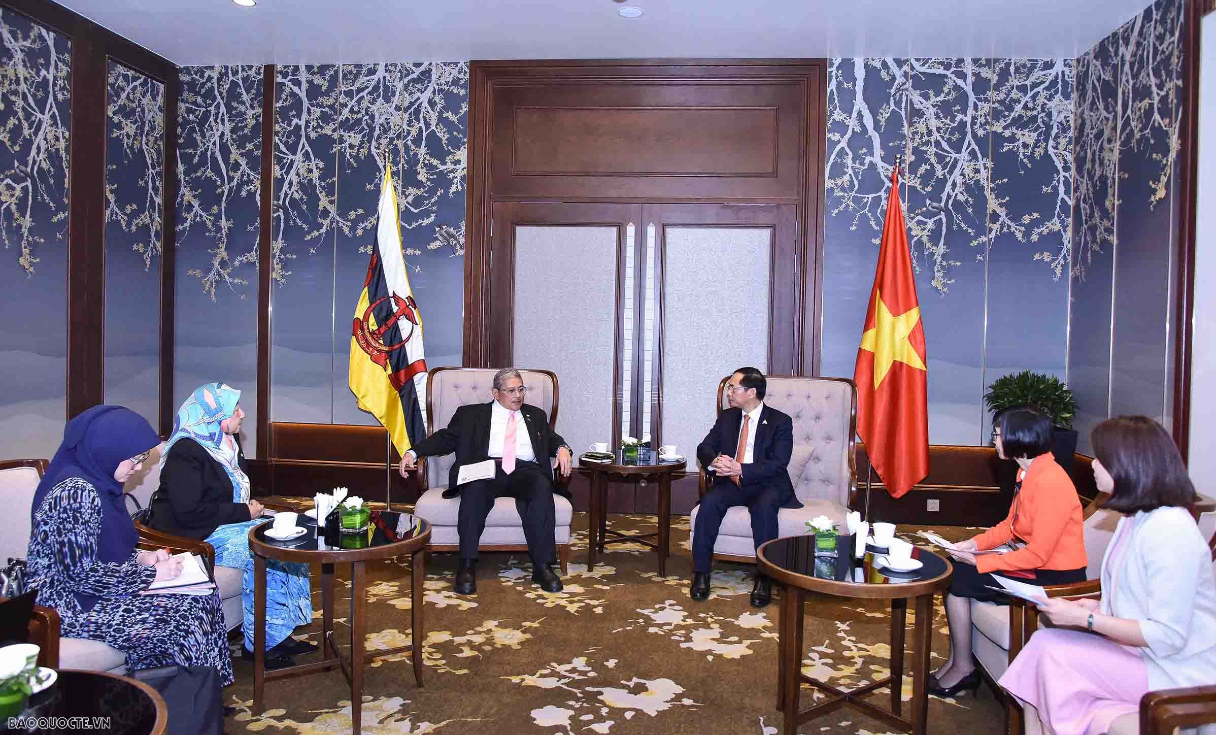 bộ trưởng tiếp bộ trưởng brunei