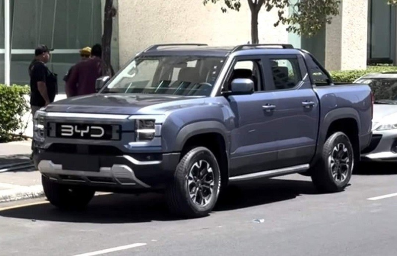 BYD Shark 2024 lộ diện trên đường phố BYD Shark 2024 lộ diện trên đường phố