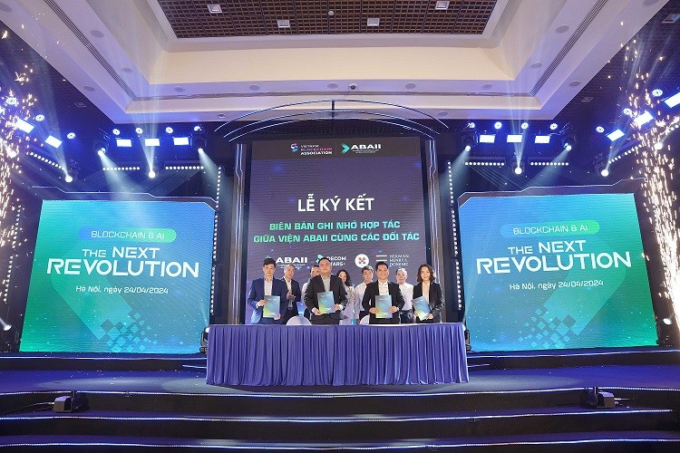 Đào tạo, phổ cập blockchain và AI cho 1 triệu lượt người Đào tạo, phổ cập blockchain và AI cho 1 triệu lượt người