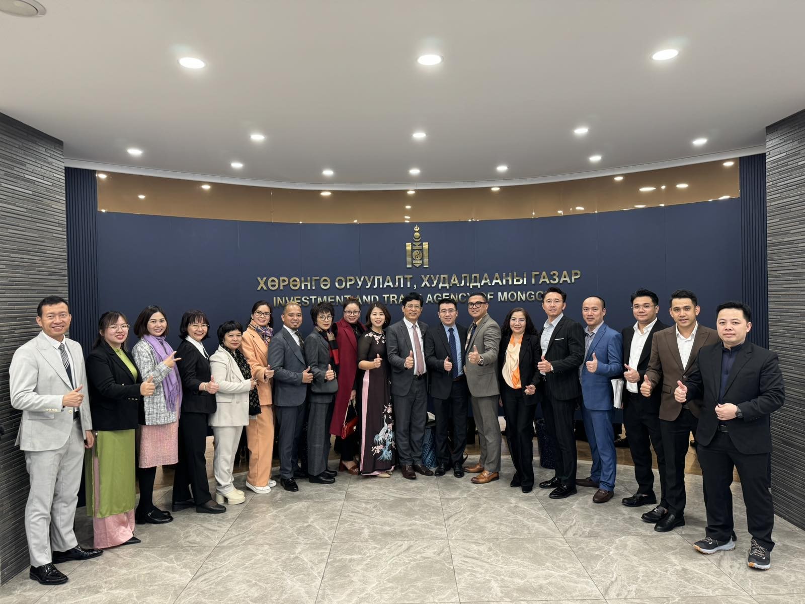 Gặp gỡ doanh nghiệp Việt Nam-Mông Cổ: Nơi giao lưu, trao đổi tiềm năng và cơ hội hợp tác doanh nghiệp hai nước Gặp gỡ doanh nghiệp Việt Nam-Mông Cổ: Nơi giao lưu, trao đổi tiềm năng và cơ hội hợp tác doanh nghiệp hai nước