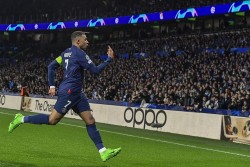 Kylian Mbappe đang dẫn đầu danh sách Vua phá lưới tại Champions League và Ligue 1
