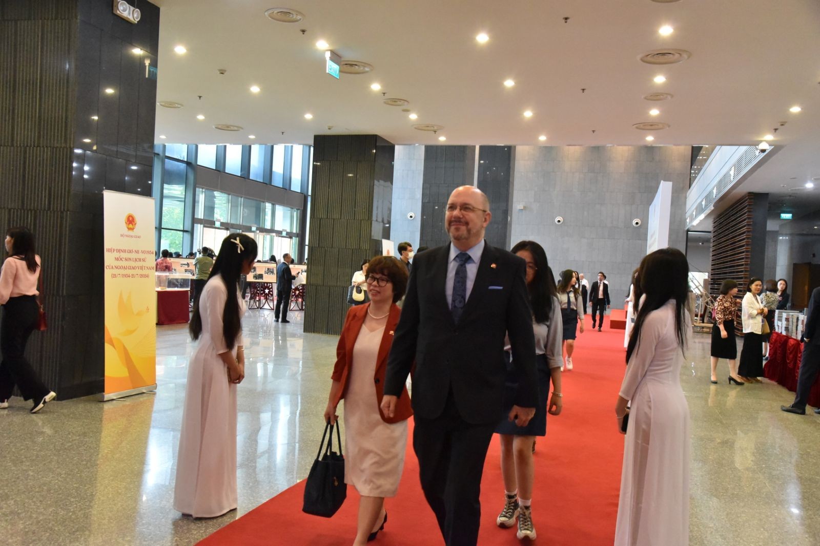 Bộ Ngoại giao long trọng tổ chức Lễ kỷ niệm 70 năm ngày ký Hiệp định Geneva Bộ Ngoại giao long trọng tổ chức Lễ kỷ niệm 70 năm ngày ký Hiệp định Geneva