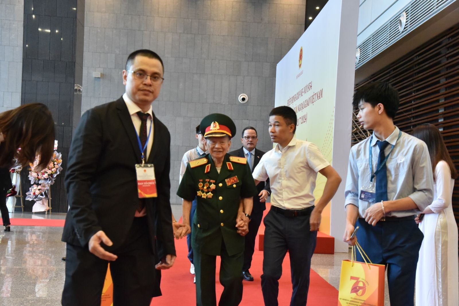 Bộ Ngoại giao long trọng tổ chức Lễ kỷ niệm 70 năm ngày ký Hiệp định Geneva Bộ Ngoại giao long trọng tổ chức Lễ kỷ niệm 70 năm ngày ký Hiệp định Geneva