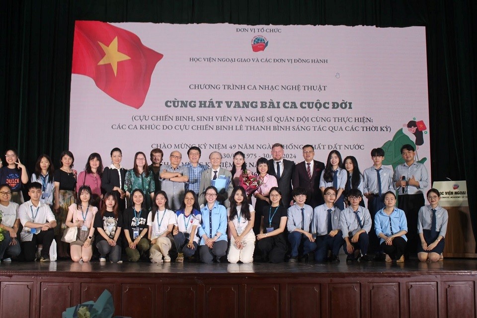 Cùng người lính Lê Thanh Bình 