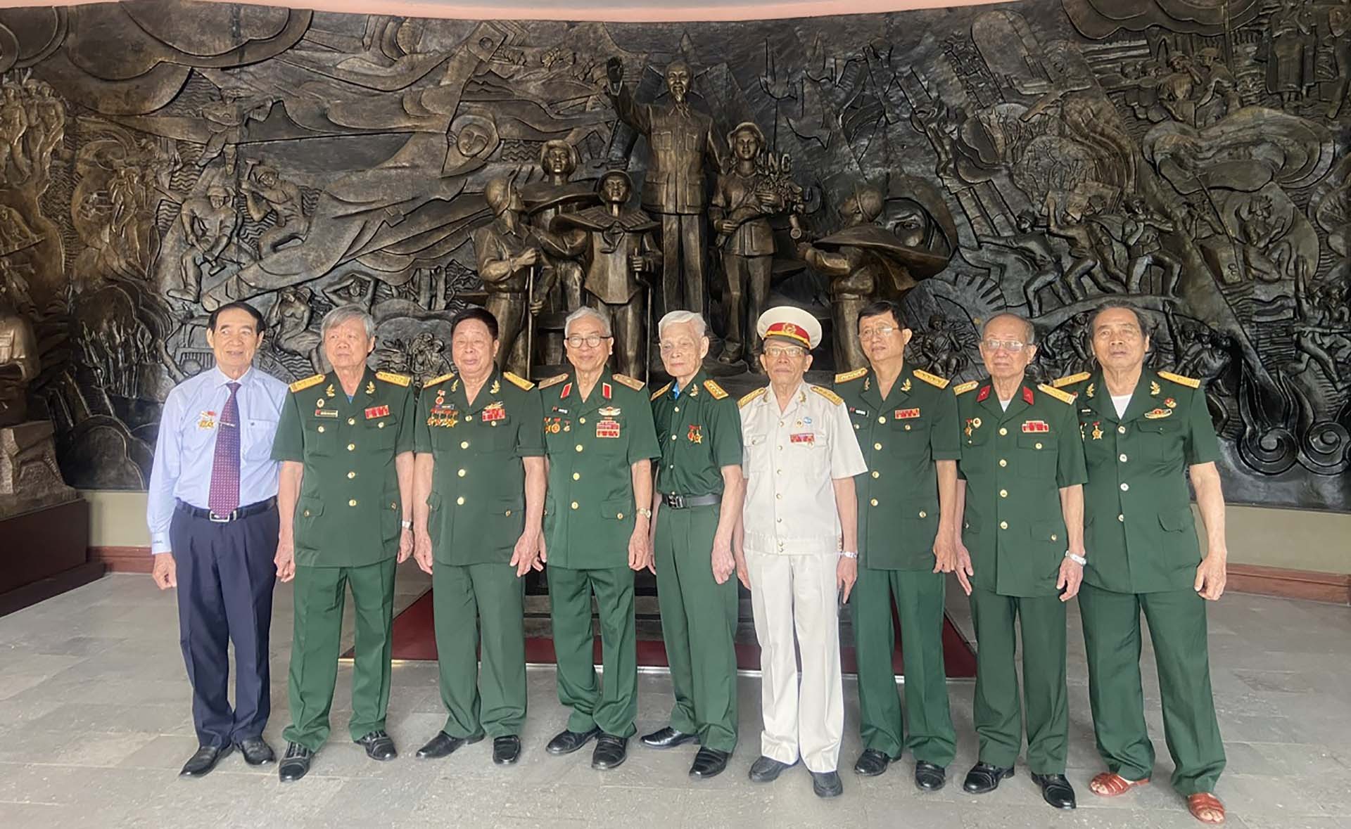 Kỷ niệm 49 năm Ngày Giải phóng miền Nam, thống nhất đất nước: Đêm kịch nhớ đời Kỷ niệm 49 năm Ngày Giải phóng miền Nam, thống nhất đất nước: Đêm kịch nhớ đời