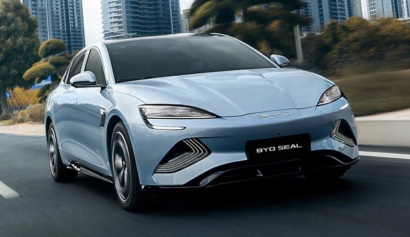 Mẫu sedan Seal dự kiến cũng sẽ ra mắt khách Việt trong năm nay