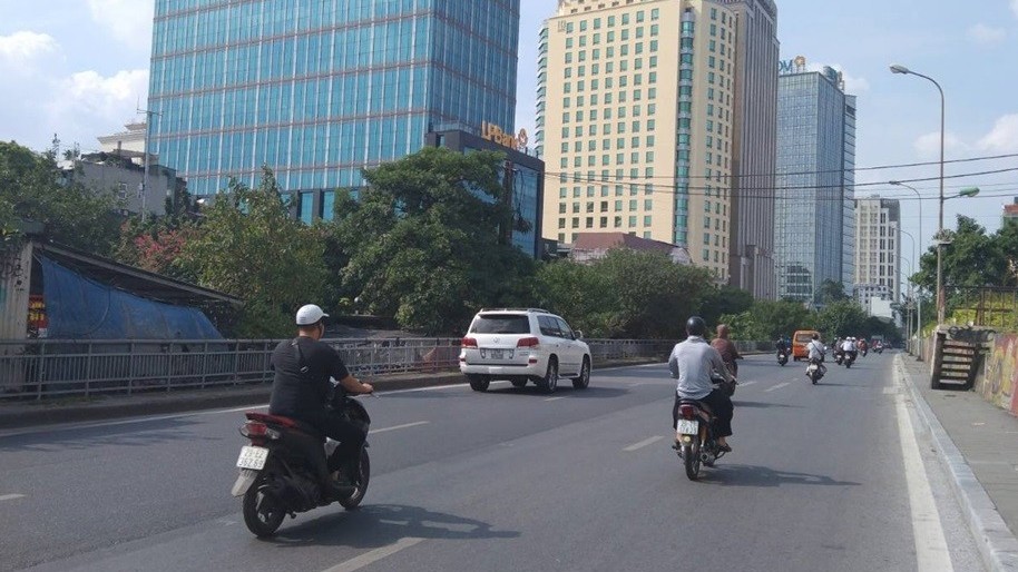 du bao thoi tiet hom nay 274 nang nong dac biet gay gat dien rong bac bo trung bo co noi tren 41 do c canh bao mua giong