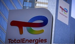 Triển vọng thị trường dầu toàn cầu năm 2024 và áp lực chuyển đổi nhanh hơn sang năng lượng tái tạo ở châu Âu