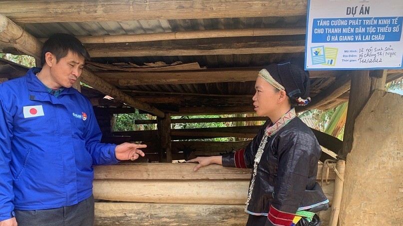 nu thanh nien dan toc thieu so vuon len thoat ngheo o ha giang