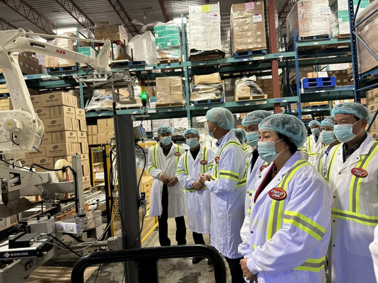 Đẩy mạnh hợp tác về đầu tư và thương mại với địa phương Canada