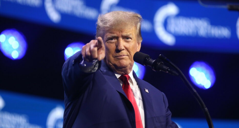 Ông Donald Trump để ngỏ khả năng rút quân khỏi một đồng minh giàu có nếu đắc cử Tổng thống Mỹ, nước nào nên lo? Ông Donald Trump để ngỏ khả năng rút quân khỏi một đồng minh giàu có nếu đắc cử Tổng thống Mỹ, nước nào nên lo?