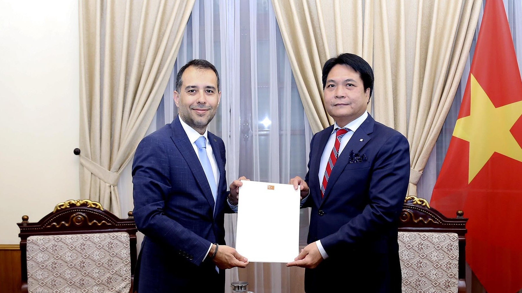 viet nam la doi tac quan trong cua tho nhi ky tai khu vuc