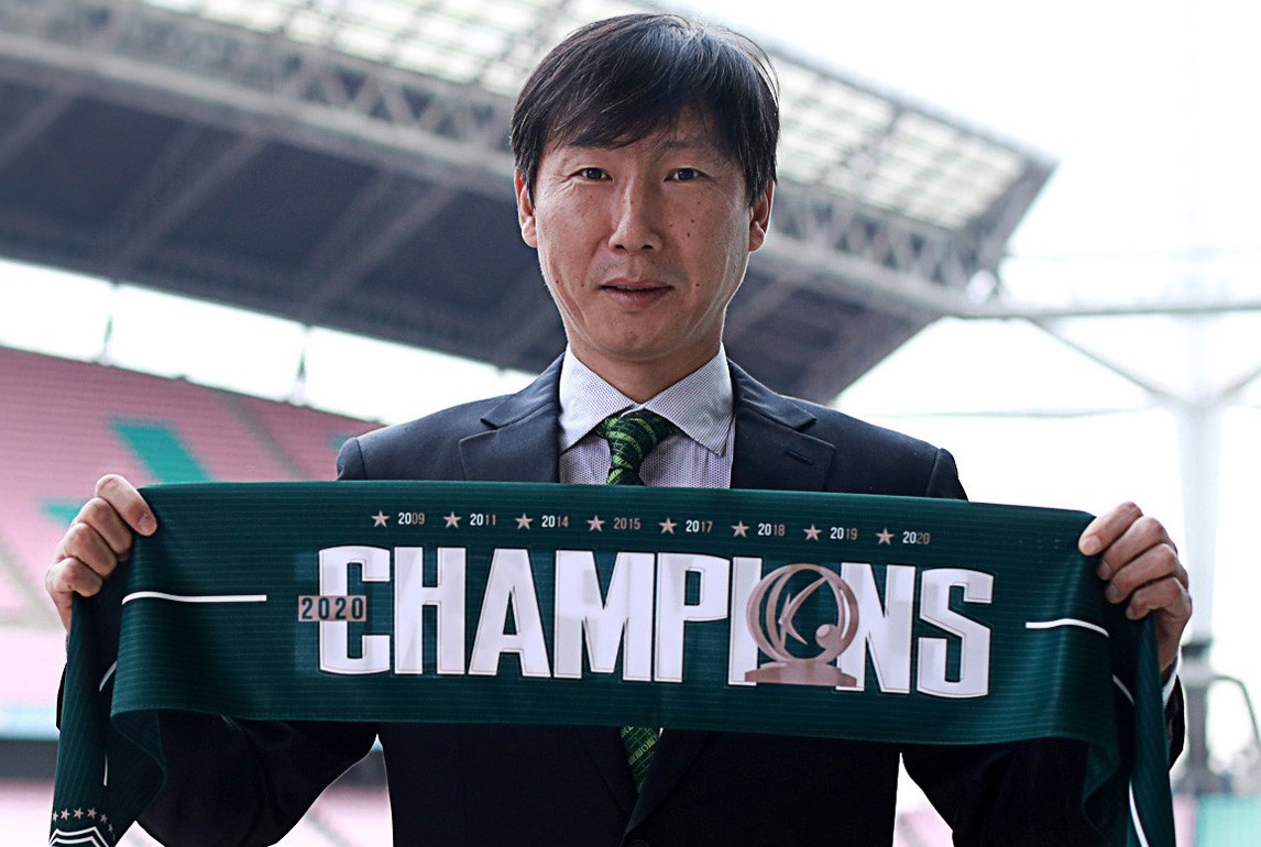 Tuyển chọn HLV đội tuyển Việt Nam: Những lợi thế đặc biệt của HLV Kim Sang Sik Tuyển chọn HLV đội tuyển Việt Nam: Những lợi thế đặc biệt của HLV Kim Sang Sik