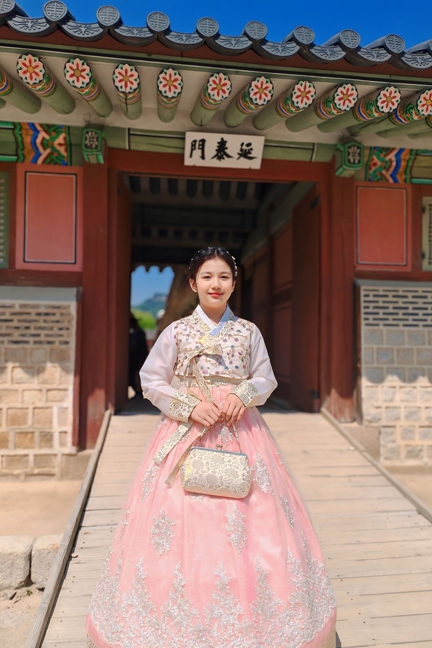 Hoa hậu Jennifer Phạm