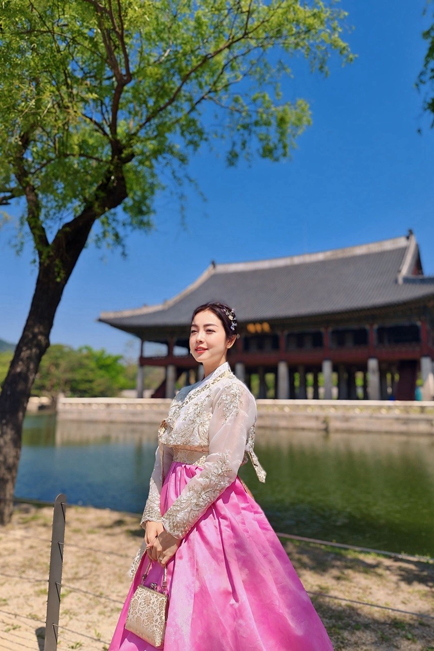 Hoa hậu Jennifer Phạm