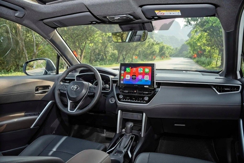 Trang bị tiện nghi của Toyota Corolla Cross 2024 vượt trội so với các mẫu SUV hạng B, ngang với các dòng C-SUV Trang bị tiện nghi của Toyota Corolla Cross 2024 vượt trội so với các mẫu SUV hạng B, ngang với các dòng C-SUV